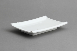 צלחת במבוק EFAY לסושי 11.5X17 מלמין לבן EFAY