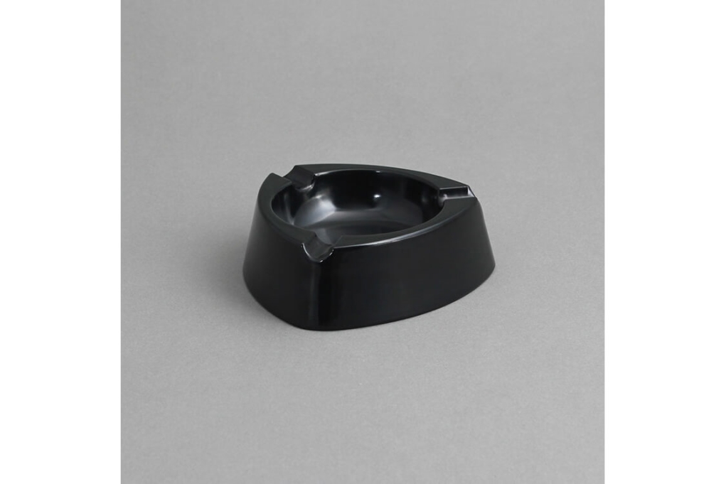 מאפרה משולשת 105 מלמין שחור EFAY 12/144 3