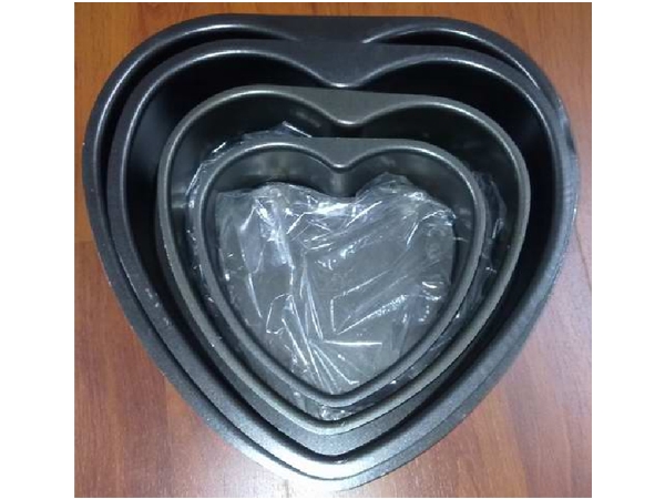 תבנית לב מתפרקת נון סטיק 26 ס"מ -  מבצע עג"ה YABA 3