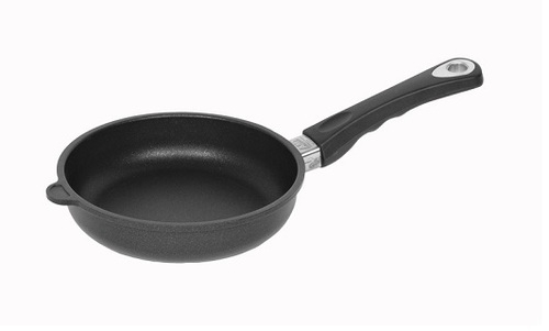 מחבת יציקה אלומיניום 20 ס"מ גבוה ציפוי לוטן 520 AMT 3