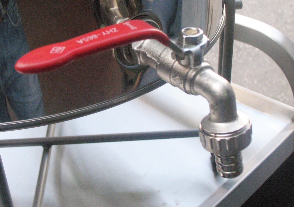 ברז כרום סטנדרטי  "1/2 מסתובב ידית אדומה ZHY-865A 3