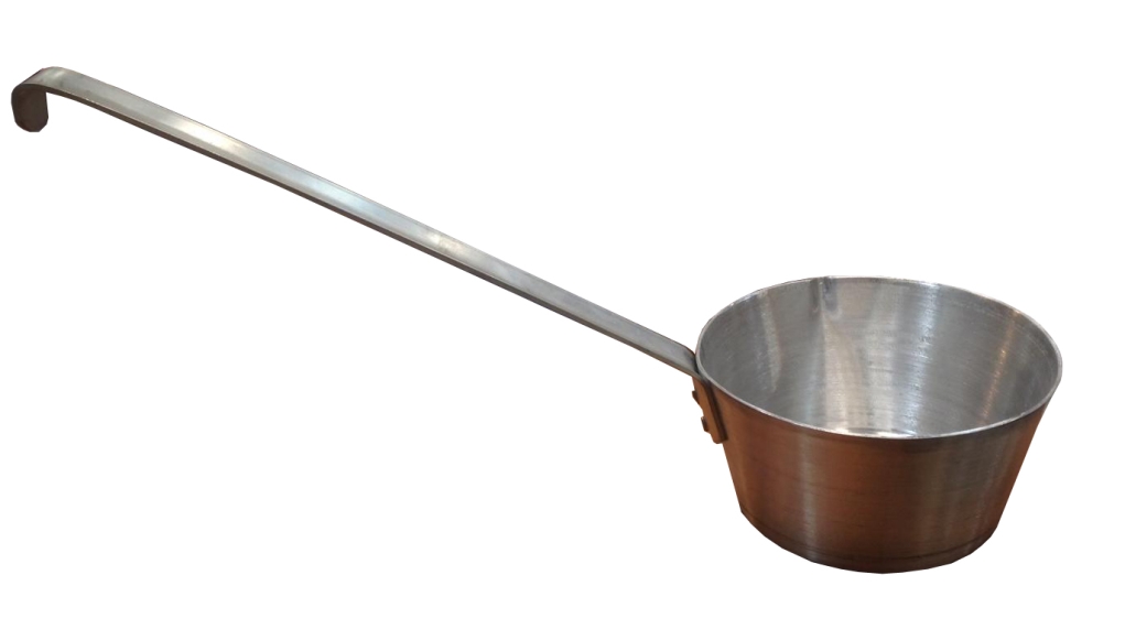 קלחת אלומיניום 20 ס"מ ידית ארוכה תוצרת הארץ 3